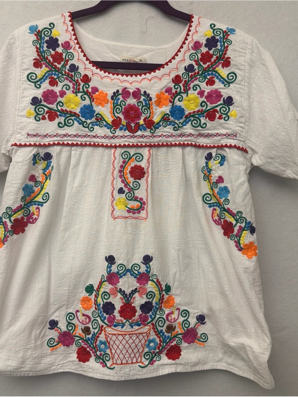 FIESTA Mexican style White Embroidered Peasant Blouse with Multicolor Floral